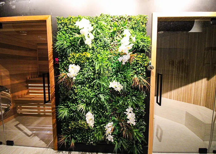 Alexander 1211 Beachfront Condo With Direct Beach Access, 2 Pools, Sauna, Gym Miami Beach